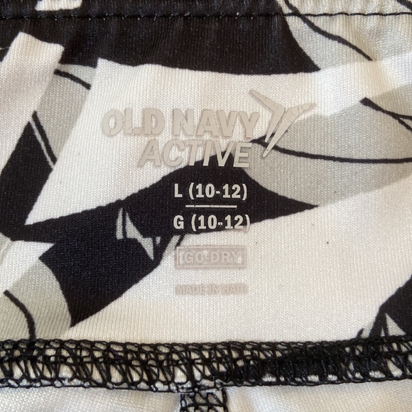 Old Navy Girls Size 10 White Biker Shorts - Picture 3 of 3